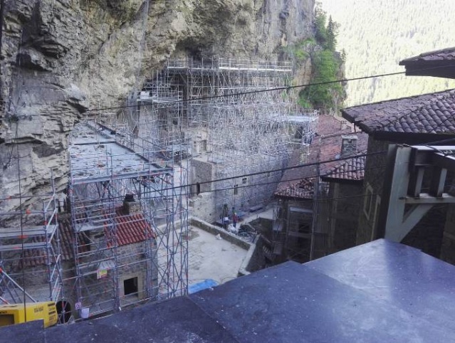 Ustaoğlu ve Zorluoğlu'ndan Sümela çıkarması 19