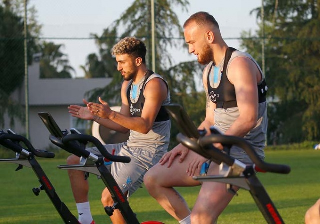 Trabzonspor’da Günlük Antrenman Programı Tamamlandı 16