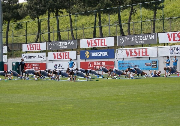 Trabzonspor, sabah antrenmanıyla yeni haftaya tempolu başladı 8