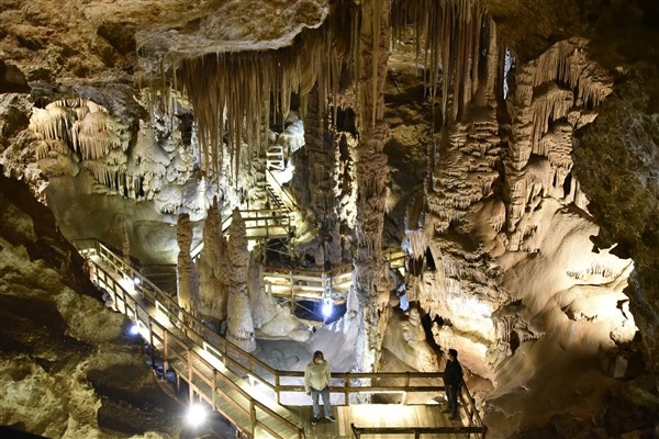 Doğu Karadeniz'de 150 milyon yaşındaki yer altı sarayında turizm sezonu başladı 9
