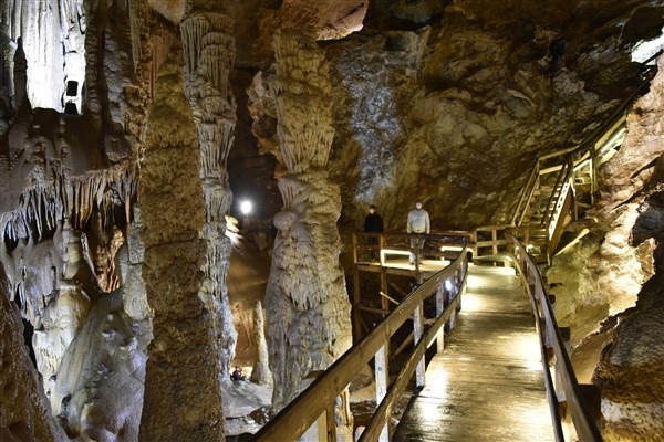 Doğu Karadeniz'de 150 milyon yaşındaki yer altı sarayında turizm sezonu başladı 5