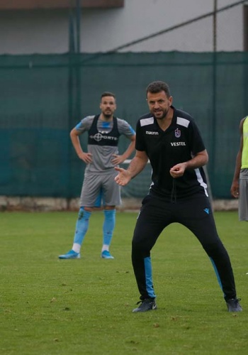 Trabzonspor Hüseyin Cimşir yönetiminde taktik çalışması yaptı. 22