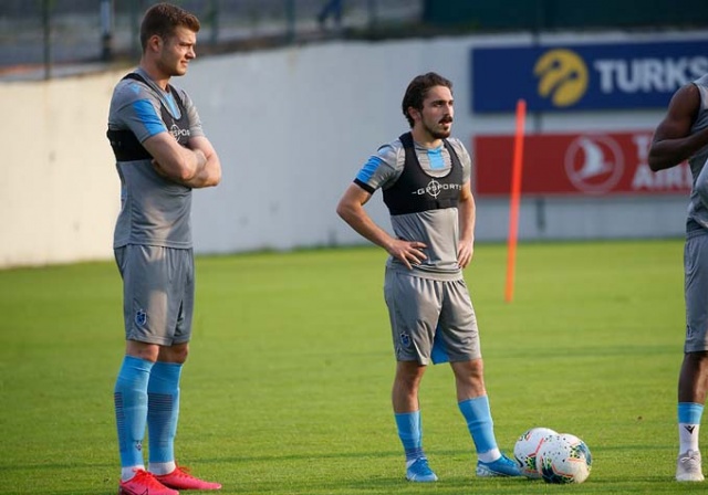 Trabzonspor Hüseyin Cimşir yönetiminde taktik çalışması yaptı. 3