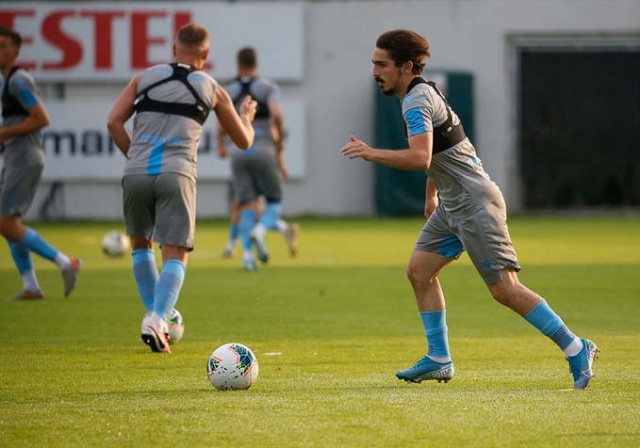 Trabzonspor Hüseyin Cimşir yönetiminde taktik çalışması yaptı. 5