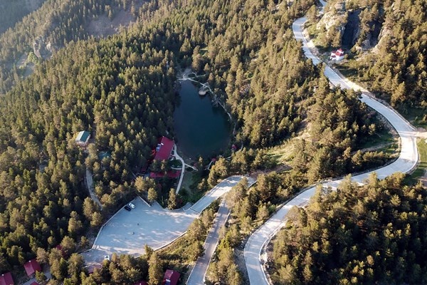 Korona virüs tedbirleri alınan tabiat harikası Limni Gölü ziyaretçilerini bekliyor 9