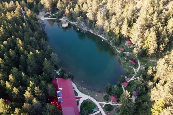 Korona virüs tedbirleri alınan tabiat harikası Limni Gölü ziyaretçilerini bekliyor 6