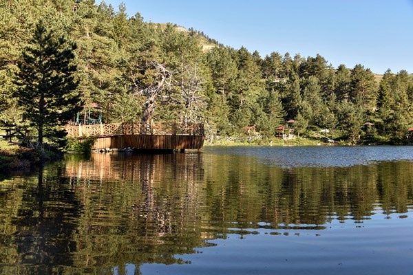 Korona virüs tedbirleri alınan tabiat harikası Limni Gölü ziyaretçilerini bekliyor 12