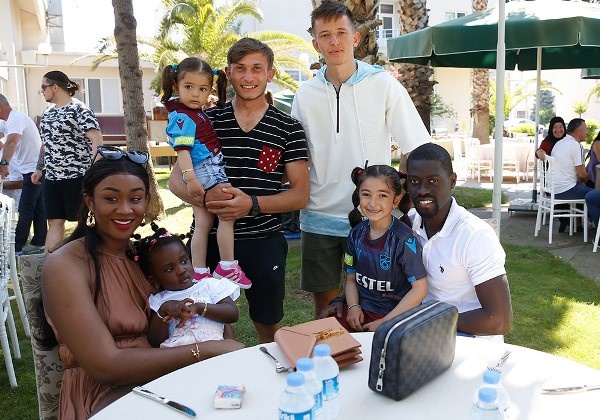 Trabzonspor'da moral yemeği 25