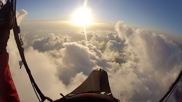 Trabzon'da paraşütle 45 km uçtu 3