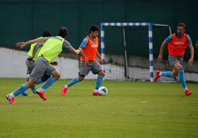 Trabzonspor'da  27. haftada oynanacak Göztepe maçı hazırlıkları devam ediyor. 2