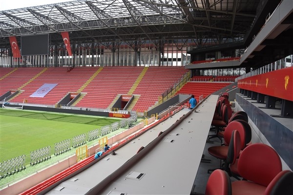 Trabzonspor maçı için stadı böyle hazırladılar 12