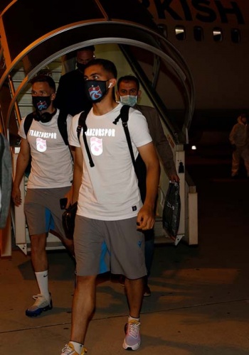 Trabzonspor'a İzmir'de coşkulu karşılama 5