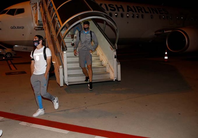 Trabzonspor'a İzmir'de coşkulu karşılama 7