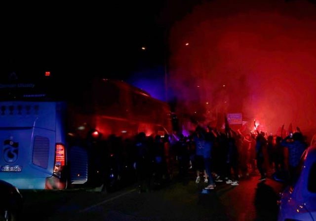 Trabzonspor'a İzmir'de coşkulu karşılama 2