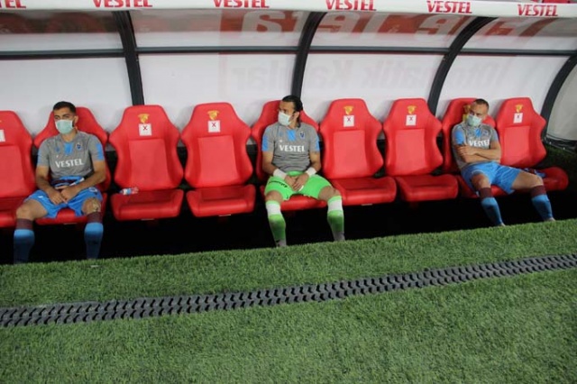 Göztepe Trabzonspor maçında neler oldu? 19