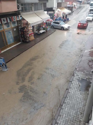 Ordu'yu sağanak yağış vurdu 4