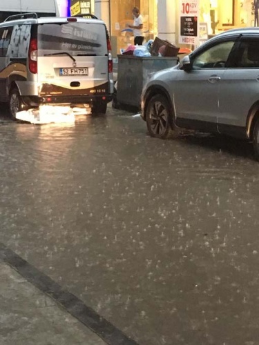 Ordu'yu sağanak yağış vurdu 3
