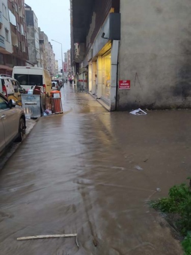 Ordu'yu sağanak yağış vurdu 2