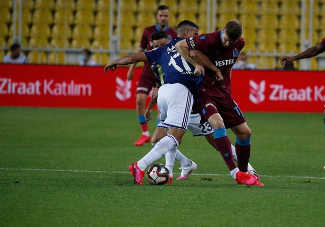Fenerbahçe-Trabzonspor maçında neler oldu? 40