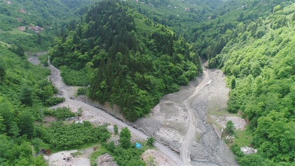 Trabzon'da selin vurduğu Çamlıktepe yaralarının sarılmasını bekliyor 2