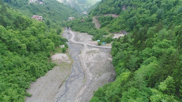 Trabzon'da selin vurduğu Çamlıktepe yaralarının sarılmasını bekliyor 11