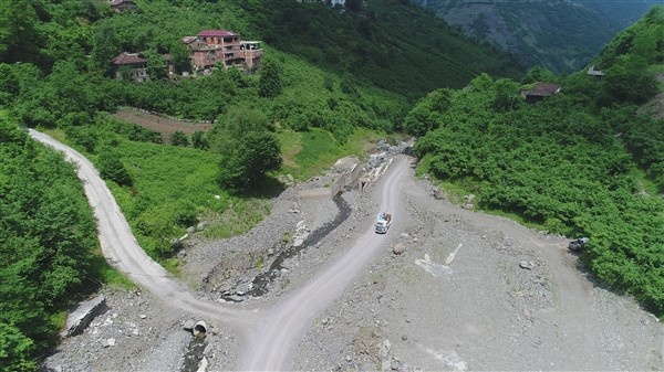 Trabzon'da selin vurduğu Çamlıktepe yaralarının sarılmasını bekliyor 5
