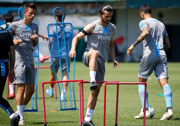 Trabzonspor Alanyaspor maçı hazırlıklarına başladı 16