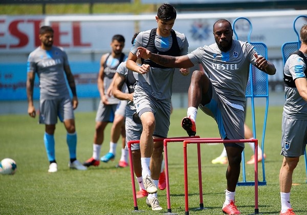 Trabzonspor Alanyaspor maçı hazırlıklarına başladı 11