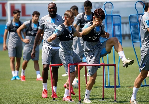 Trabzonspor Alanyaspor maçı hazırlıklarına başladı 15
