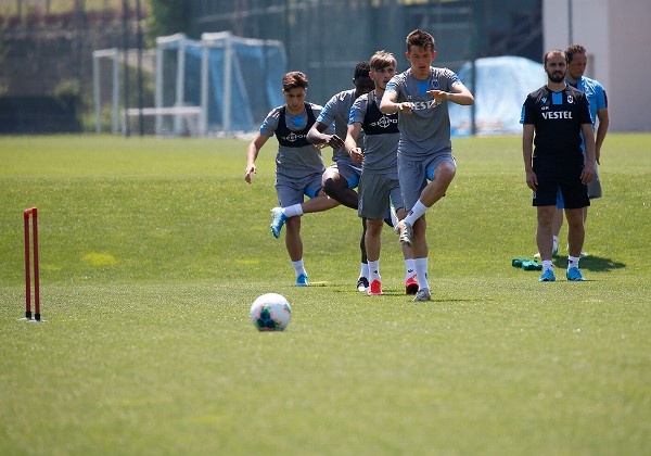 Trabzonspor Alanyaspor maçı hazırlıklarına başladı 12