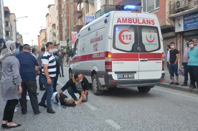 Ordu'da yolun karşısına geçmeye çalışan yayaya çarpıp kaçtı 3
