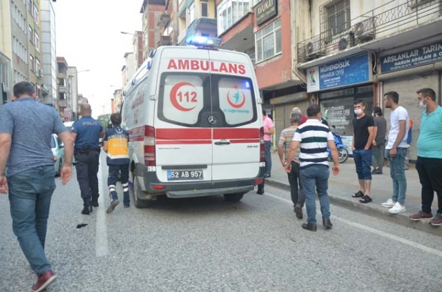 Ordu'da yolun karşısına geçmeye çalışan yayaya çarpıp kaçtı 6