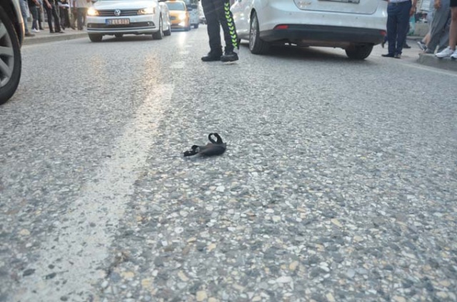 Ordu'da yolun karşısına geçmeye çalışan yayaya çarpıp kaçtı 8