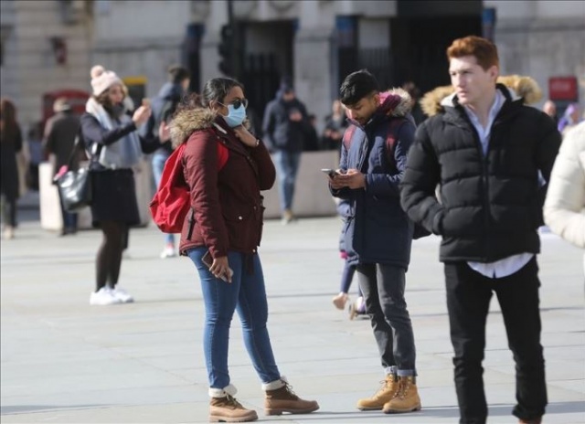 İtalyan profesör: Koronavirüs etkisini yitirdi 12