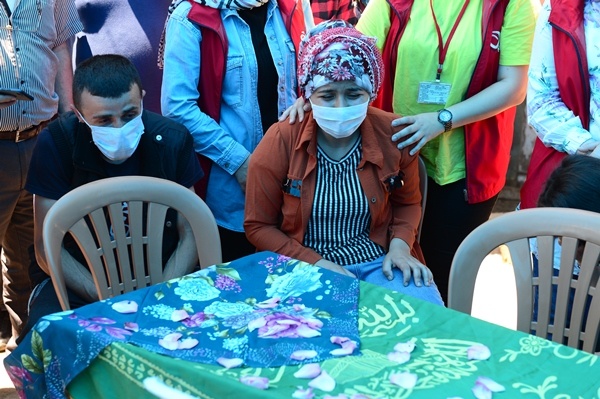 İkranur son yolculuğuna uğurlandı 13