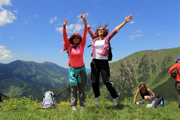 Rize'nin petran yaylası rengarenk 5