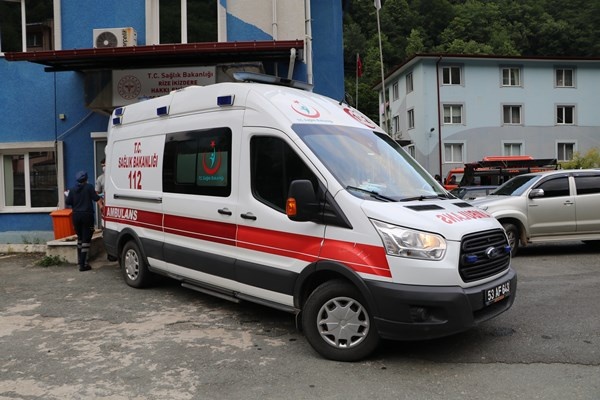 Rize'de kaybolan 11 yaşındaki çocuk 12 kilometre uzaklıkta bulundu 5