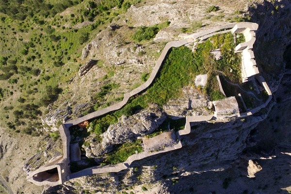 Gümüşhane'nin kaleleri büyülüyor 16