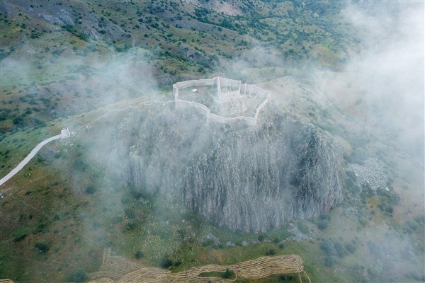 Gümüşhane'nin kaleleri büyülüyor 7