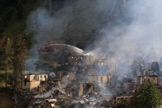 Vali Açıkladı! Artvin'e bir mahalle tamamen yandı 12