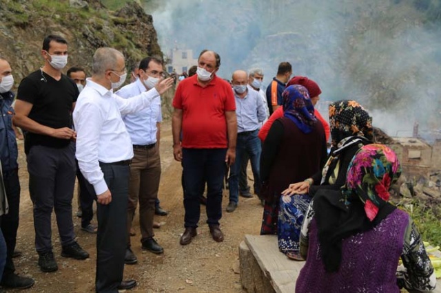 Vali Açıkladı! Artvin'e bir mahalle tamamen yandı 18