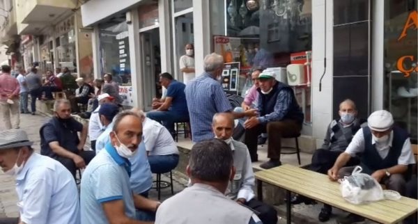 Trabzon'da koronavirüs tespit edilen 7 kişi bu camide namaz kılmış 3