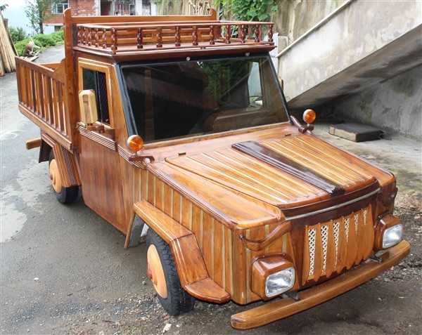 Rizeli mobilya ustası ahşap kamyonet yaptı 6