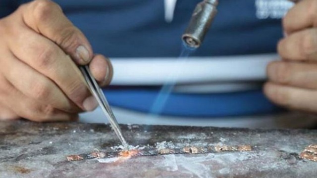 Altından gelin maskesi yaptılar 6