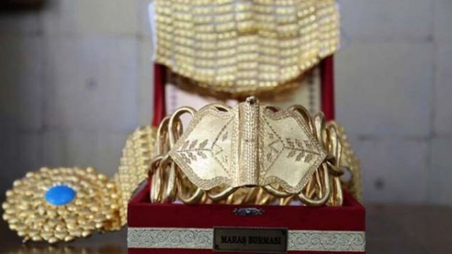 Altından gelin maskesi yaptılar 3