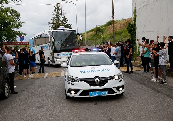 Trabzonspor, Denizlispor Maçı İçin Denizli’ye Hareket Etti 8