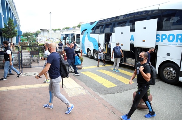 Trabzonspor, Denizlispor Maçı İçin Denizli’ye Hareket Etti 9