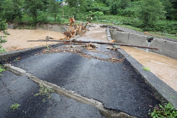 Rize’de selin hasarı, gün ağarınca ortaya çıktı 14