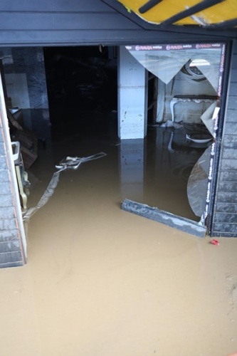 Rize’de selin hasarı, gün ağarınca ortaya çıktı 4