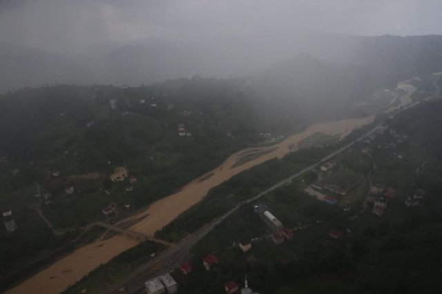 Herşey gitti geriye çamur kaldı 2